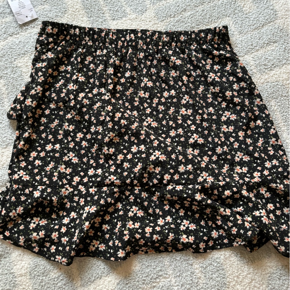 NWT Dry Goods Mini Skirt
